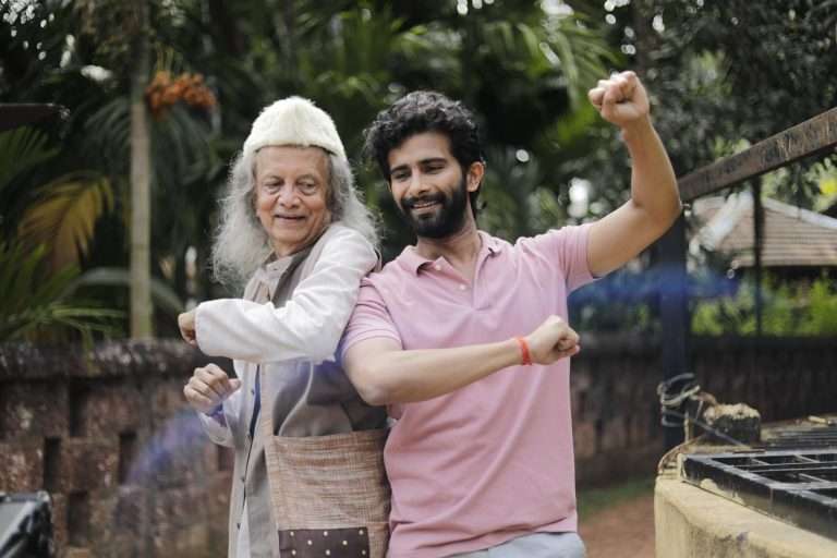 बाप – मुलाच्या धमाल नात्याची झलक ‘आवशीचो घो’मध्ये!