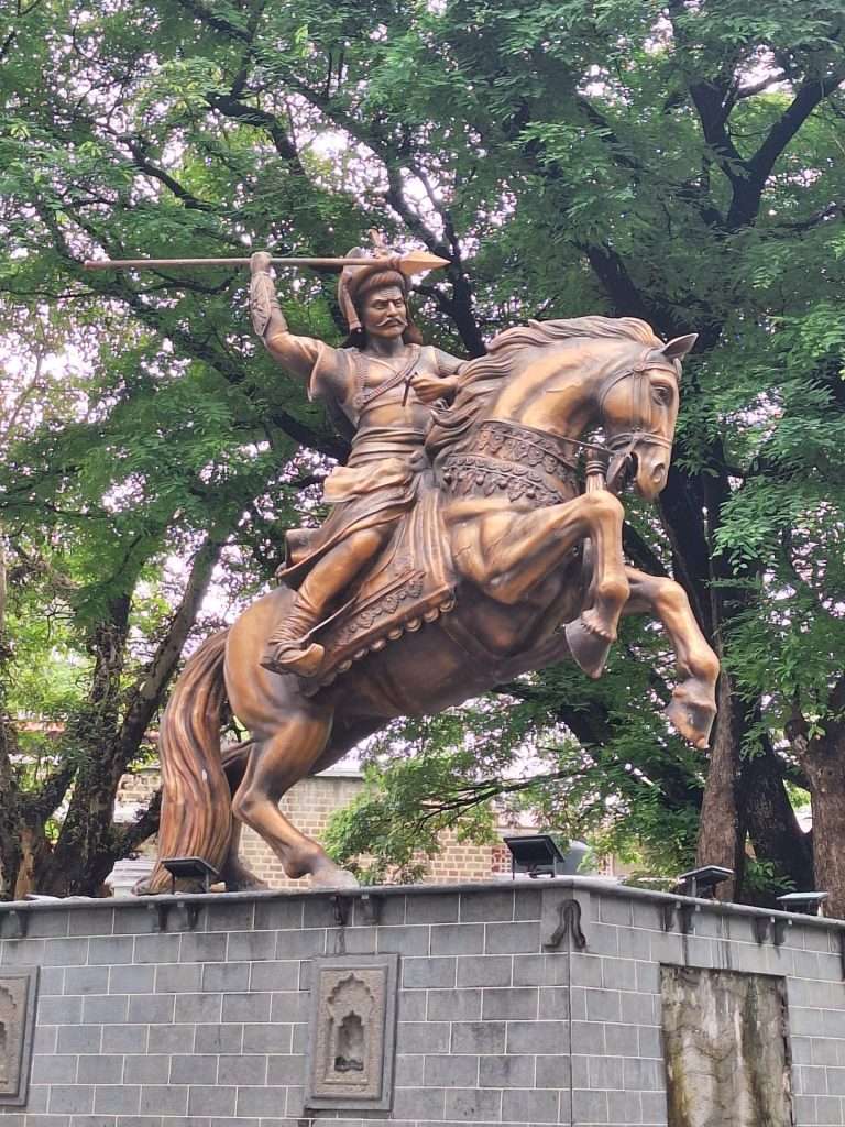 बाजीराव पेशवे यांच्या ३२५ व्या जयंती सोहळ्यानिमित्त भव्य शोभायात्रेचे आयोजन