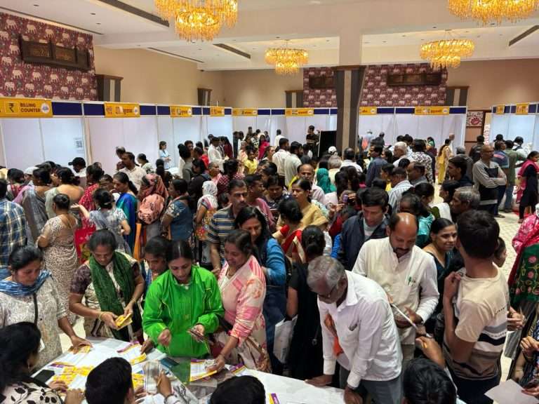 मंत्री चंद्रकांतदादा पाटील आयोजित धान्य महोत्सवास उत्स्फूर्त प्रतिसाद