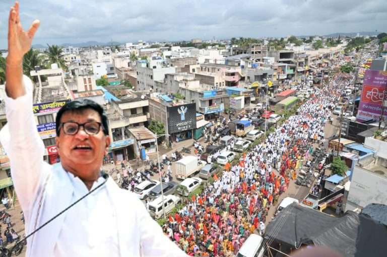 अशांतता निर्माण करणाऱ्या गावगुंडांचा बंदोबस्त करा –बाळासाहेब थोरात कडाडले