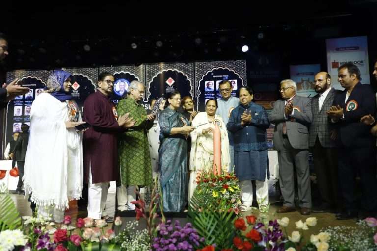 ऑल इंडिया मुशायरा रंगला फेस्टिव्हलमध्ये