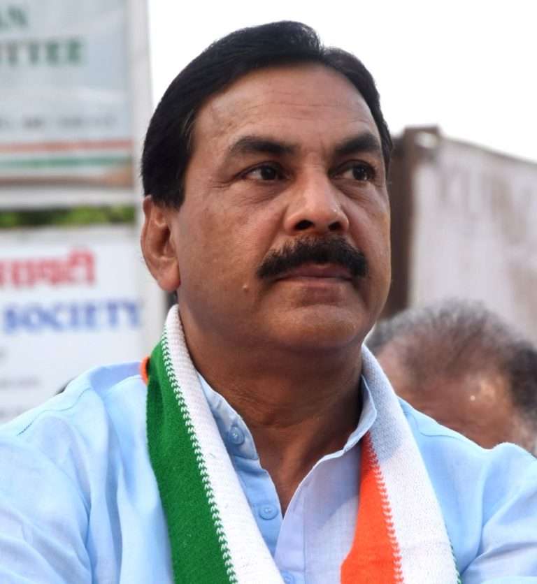 ईद ए मिलादुन नबीसाठी ८ सप्टेंबरला शासकीय सुट्टी द्या.