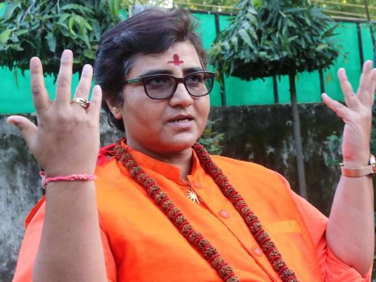 ‘मोदी, भागवतांचे नाव घेण्यासाठी मला टॉर्चर केले’: तुरुंगात  शारीरिक,मानसिक छळ केला-साध्वी प्रज्ञा ठाकूर यांचा आरोप