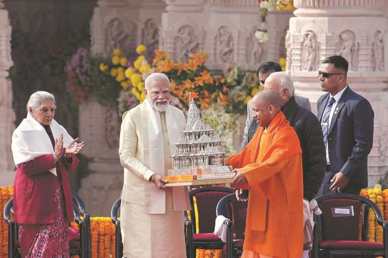 आजपासून PM मोदींना मिळालेल्या 1300 भेटवस्तूंचा ई-लिलाव:राम मंदिराच्या मॉडेलसह भवानीची मूर्ती हि सामील