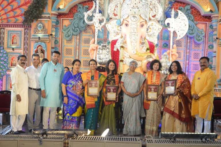 महिला या उत्तम व्यवस्थापन गुरु-ज्येष्ठ साहित्यिका डॉ. अरुणा ढेरे