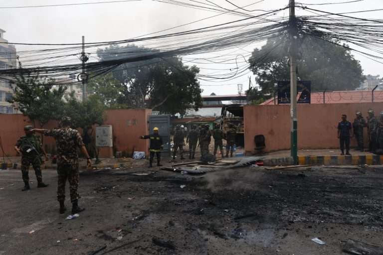 नेपाळमध्ये 13500 कैदी फरार:पोलिसांसोबतच्या संघर्षात 5 अल्पवयीन कैद्यांचा मृत्यू; आतापर्यंत 30 ठार, 1000 जखमी