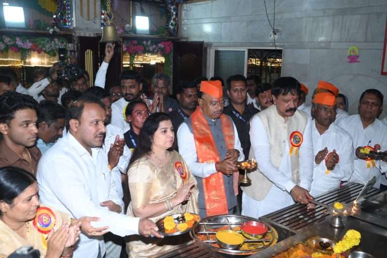 बावनकुळे यांच्या हस्ते श्री रेणुकामातेचा आरती सोहळा संपन्न