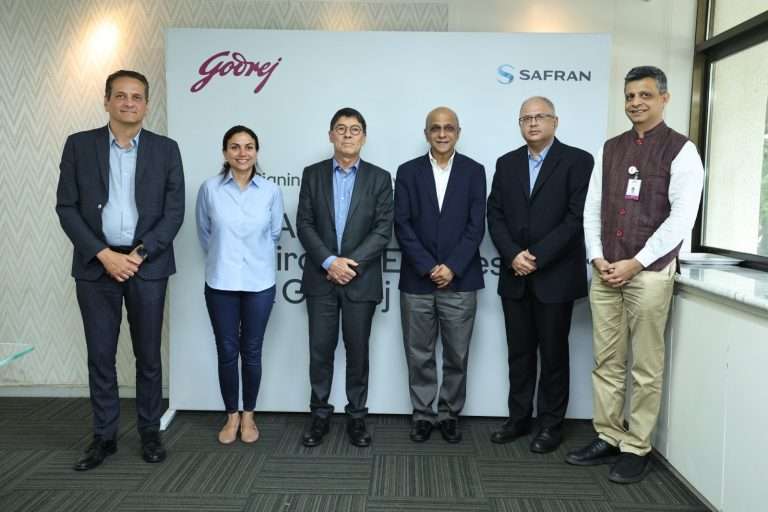 गोदरेज एंटरप्रायझेस ग्रुपच्या एअरोस्पेस बिझनेसने साफ्रान एअरक्राफ्ट इंजिन्स सोबत केला करार 