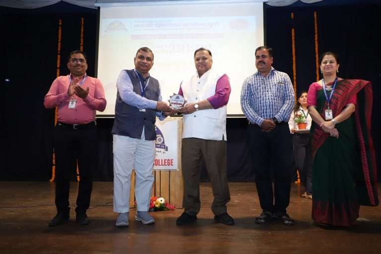 स्वामी विवेकानंदांच्या विचारांचे तरुण वैभवशाली भारत घडवतील-अविनाश धर्माधिकारी