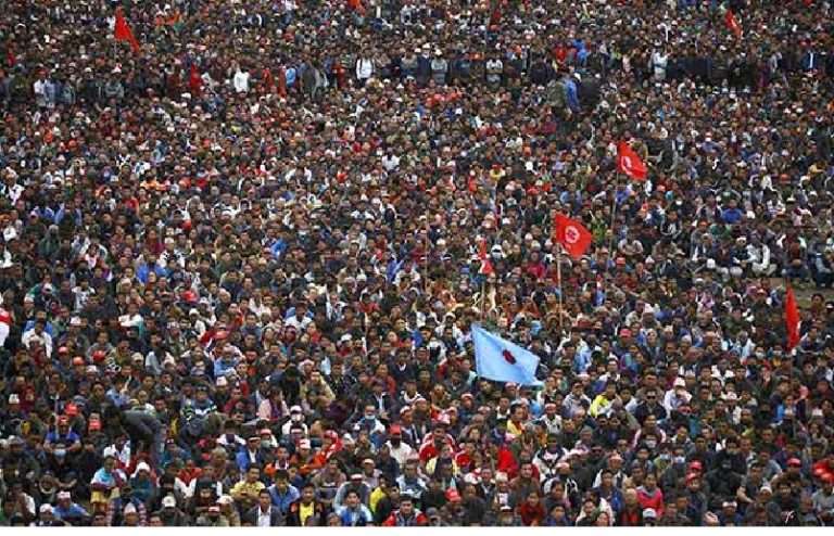 सोशल मीडियावरील बंदी आणि भ्रष्टाचाराविरुद्ध संसदेत घुसले १२ हजारांहून अधिक तरुण:१८ जणांचा मृत्यू ,२०० जखमी नंतर सोशल मीडिया पुन्हा सुरू