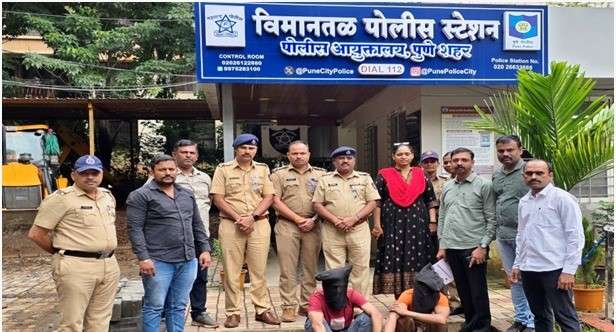 कामावरून काढून टाकल्याने २ बिहारी तरुणांनी केली मालकाच्या ३ वर्षीय मुलीचे अपहरण ,पोलिसांनी अवघ्या चार तासात दोघांना पकडून मुलीची केली सुटका