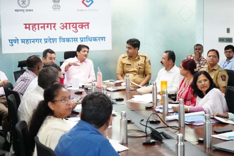 रिंग रोडच्या भूसंपादन प्रक्रियेचा महानगर आयुक्तांनी घेतला आढावा