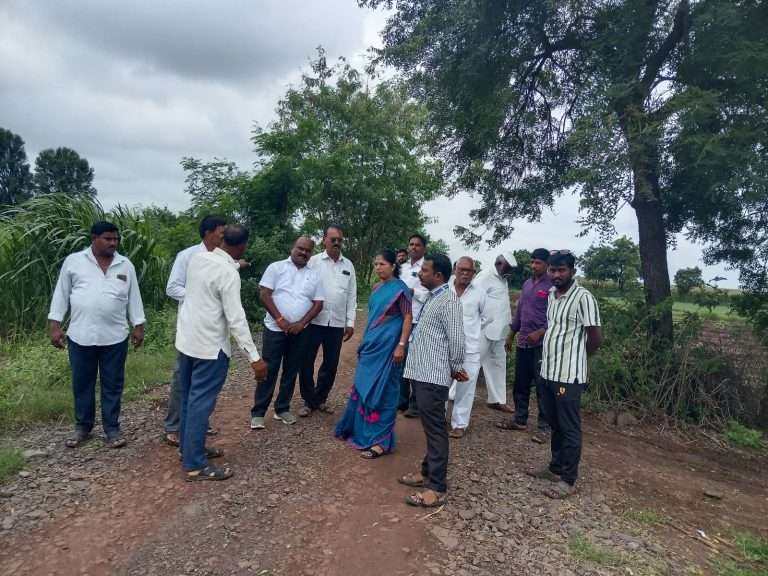 सेवा पंधरवडा उपक्रमात इंदापूर तालुक्यातील रस्त्यांना सिमांकन करण्याची कार्यवाही युद्धपातळीवर सुरु-तहसीलदार जीवन बनसोडे