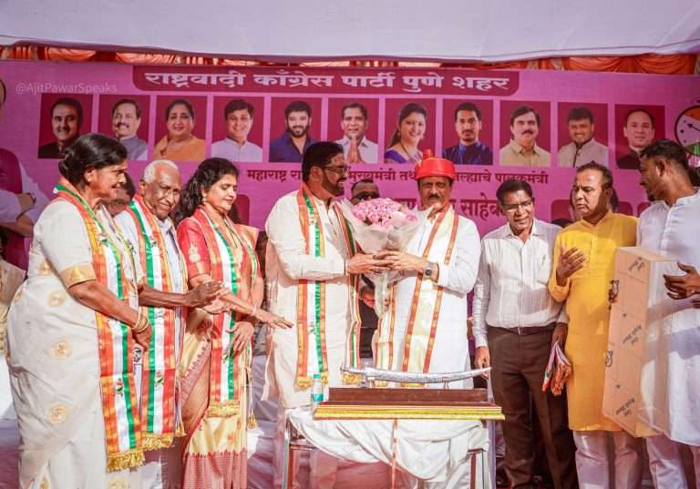 सदानंद शेट्टी यांची पुन्हा काँग्रेसला सोडचिठ्ठी, यावेळी सुजाता शेट्टी अन् भीमराव पाटोळेंनाही घेऊन राष्ट्रवादीत प्रवेश