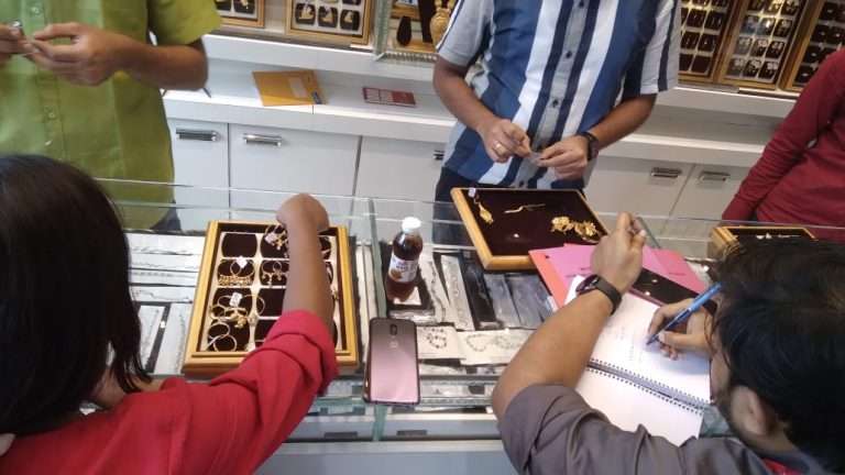 मुंबईतील सराफी दुकानातून  47 ग्रॅम सोन्याचे दागिने  जप्त