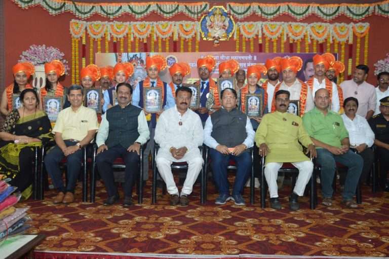  मेट्रोचे मोटरमन आणि अधिकारी यांचा कृतज्ञता सन्मान 