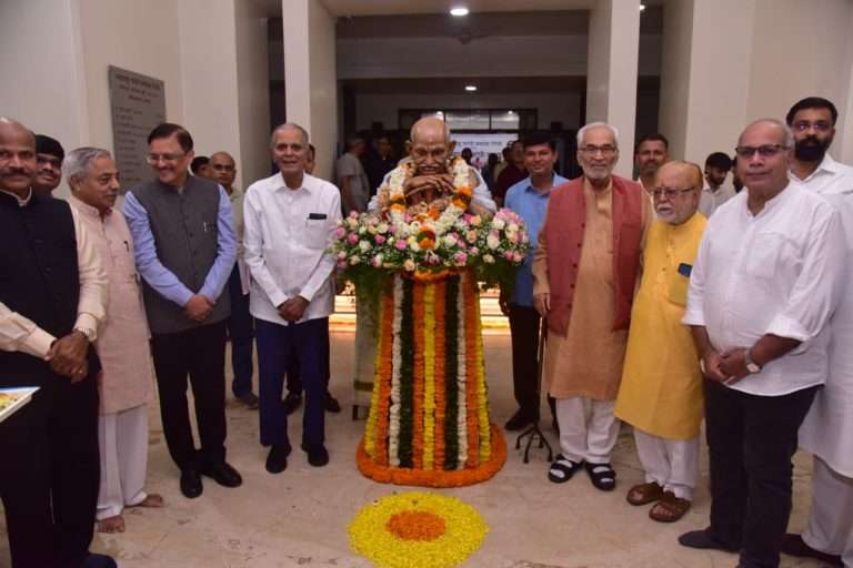 गांधी भवन मध्ये माजी न्यायमूर्ती अभय ओक यांच्या हस्ते ‘गांधी सप्ताहा’चे उद्घाटन