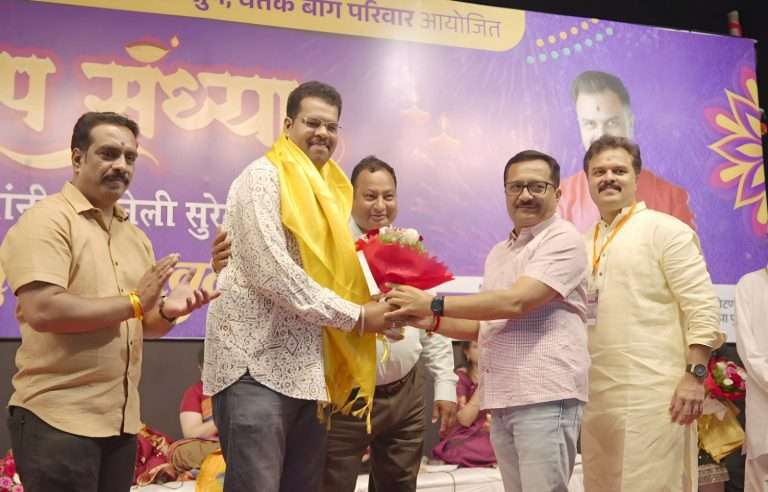 सुरेल गीतांनी सजली दीप संध्या’..दिवाळीच्या आनंदोत्सवात रसिकांचा उत्स्फूर्त सहभाग