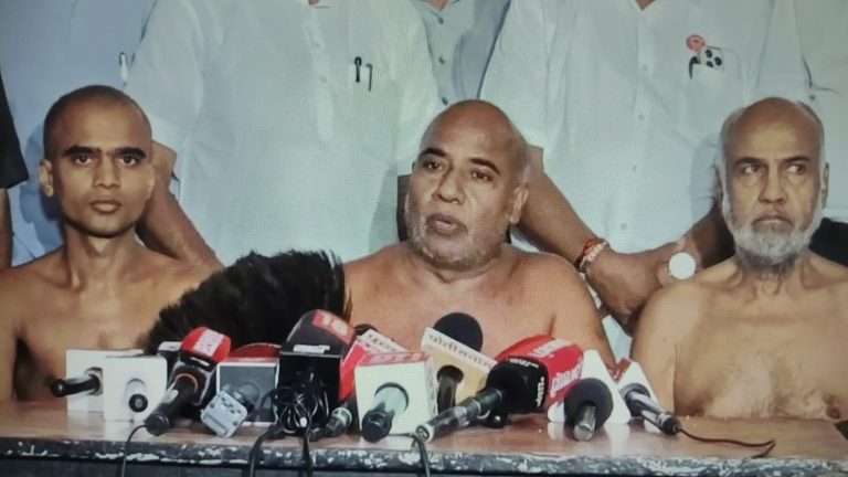 जैन बोर्डिंग जागा बळकावण्याच्या प्रकाराची  देशभर जैन समाज दखल घेईल:आचार्य गुप्तीनंद महाराज