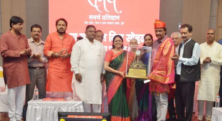 तरुणांमध्ये सेवाभाव रुजवून विधायक मार्गावर नेणे गरजेचे-खासदार डॉ. मेधा कुलकर्णी