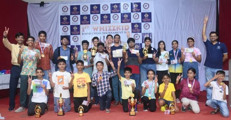 पहिली व्हिझकिड रॅपिड बुद्धिबळ स्पर्धा पुण्यात उत्साहात पार पडली