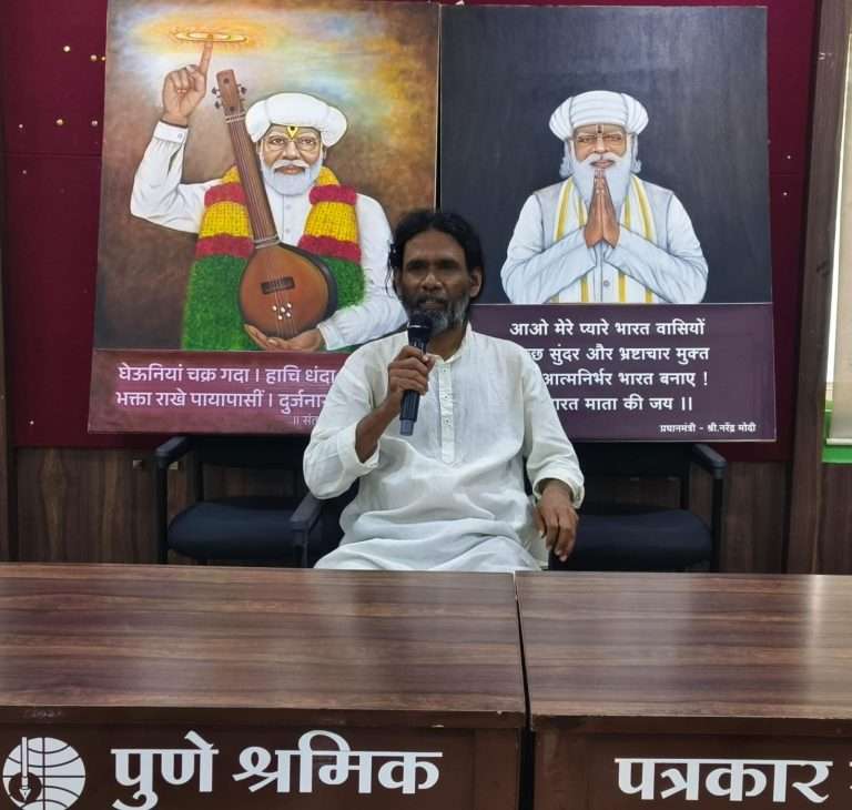 मंत्रालयासमोर अर्ध नग्न लक्षवेधी चित्र आंदोलन ६ पासून;शासन व सत्ताधारी राजकीय मंडळी राहतील आत्महत्येस जबाबदारः चित्रकार माने यांचा इशारा