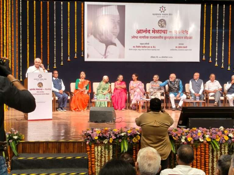 मुंबईतील तृतीयपंथी समुदायाच्या राष्ट्रीय नेत्या डॉ. सलमा खान यांना ‘यशवंतराव चव्हाण ज्येष्ठ नागरिक राज्यस्तरीय कृतज्ञता सन्मान’