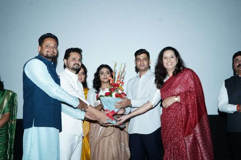 डॉ. श्रीकांत शिंदे यांच्या उपस्थितीत “आशा” चे विशेष स्क्रीनिंग