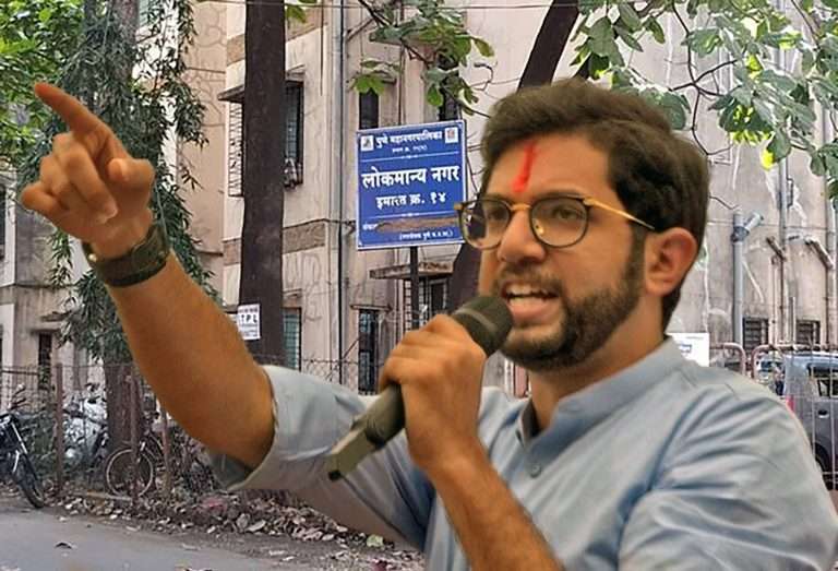 लोकमान्यनगर पुनर्विकास स्थगिती: हे सरकार नेमकं कोणाचं आहे — जनतेचं की बिल्डर्सचं?”आदित्य ठाकरेही आक्रमक