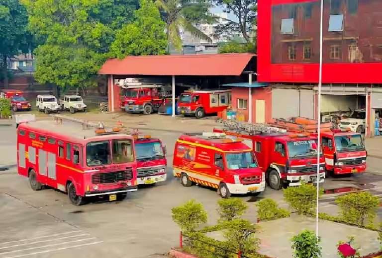 फटाक्यांमुळे गेल्यावर्षी तब्बल ६० आगीच्या दुर्घटना: अग्निशामक दलाने आठवण देत केले पुण्याला सावधान