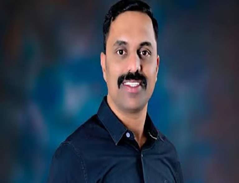 टिपू पठाण टोळीवर बडगा,बांधकामे पाडून टाकली,बँक खाती गोठविली,पैसा,संपत्ती जप्त