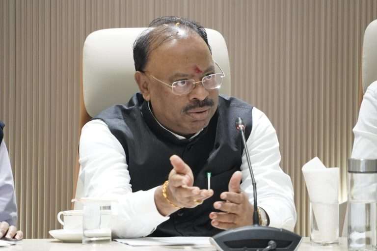 पार्थ,मुंढवा जमीन घोटाळा:राजेंद्र मुठे समिती कधीच स्थापन केली नव्हती-महसूलमंत्री चंद्रशेखर बावनकुळे यांचा गजब दावा