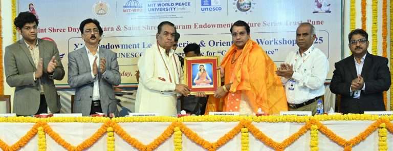 साक्षीभावाने जगण्याची कला शिकावी-स्वामी कृष्ण चैतन्य