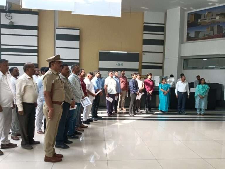 संविधान दिनानिमित्त पीएमआरडीएमध्ये प्रस्ताविकेचे सामूहिक वाचन