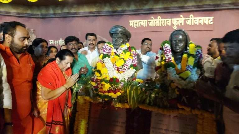 “महात्मा फुले यांच्या विचारांना कृतीतून आदरांजली; समतेचा दीप अखंड प्रज्वलित ठेवण्याची प्रतिज्ञा” — डॉ. नीलम गोऱ्हे