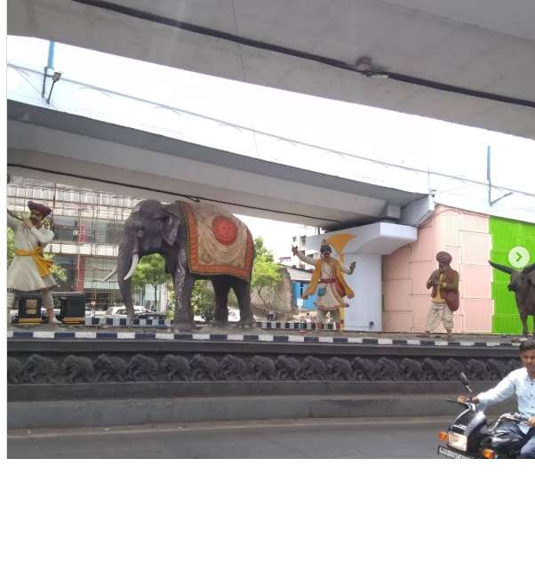 शंकरमहाराज मठासमोर बसच्या धडकेत अनोळखी व्यक्तीचा मृत्यू