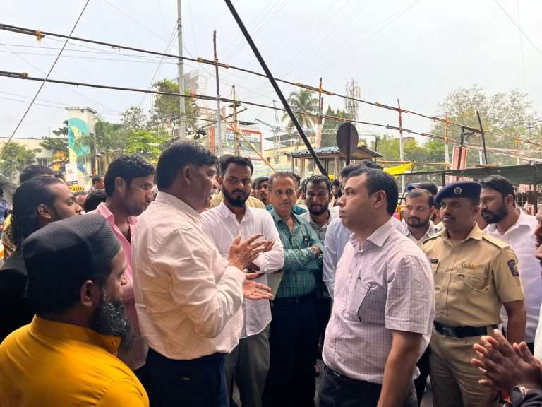 भारतरत्न डॉक्टर बाबासाहेब आंबेडकर यांचा पुतळा बसविण्या साठी जागा पाहणी