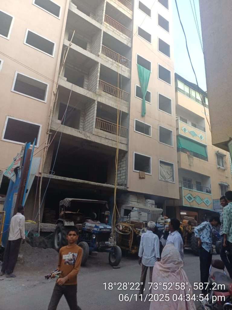 कोंढव्यातही बेकायदा बांधकामांवर जोरदार कारवाई, 18500 चौ.मी.चे बांधकाम पाडले.