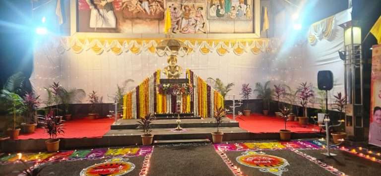 दिपोत्सावाने आद्य क्रांतीगुरू लहुजी वस्ताद साळवे यांना अभिवादन