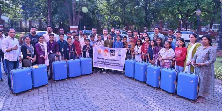 पुणे जिल्ह्यातील २५ विद्यार्थी नासा येथे अभ्यासदौऱ्यासाठी रवाना