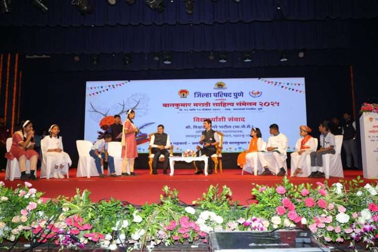 जिल्हा परिषद पुणे आयोजित दोन दिवसीय बालसाहित्य महोत्सव उत्साहात संपन्न ; ३० शाळांचे ६०० विद्यार्थी ग्रंथ-दिंडीत सहभागी