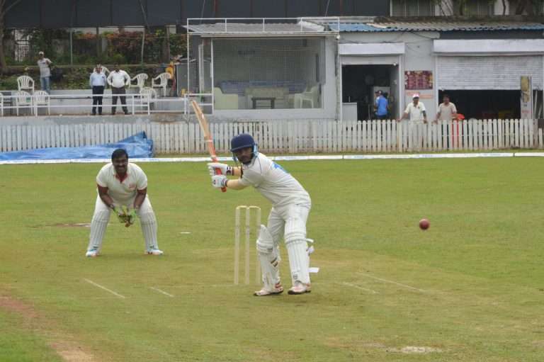 पुणे पीपल्स बँकेची विजयी सलामी 