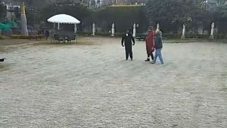 राजस्थानच्या माउंट अबूमध्ये पारा शून्य