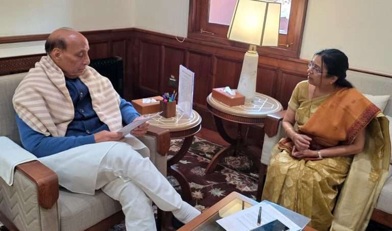 पुणे कँटोन्मेंटमधील केंद्र शासनाच्या जागांवर जाहीर केलेल्या ‘वक्फ’ मालमत्तांची चौकशी करा