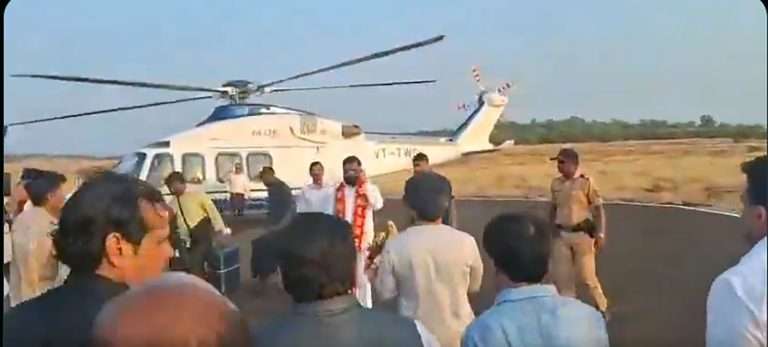 एकनाथ शिंदेंच्या काळ्या बॅगा पुन्हा चर्चेत, कोकणातील VIDEO समोर