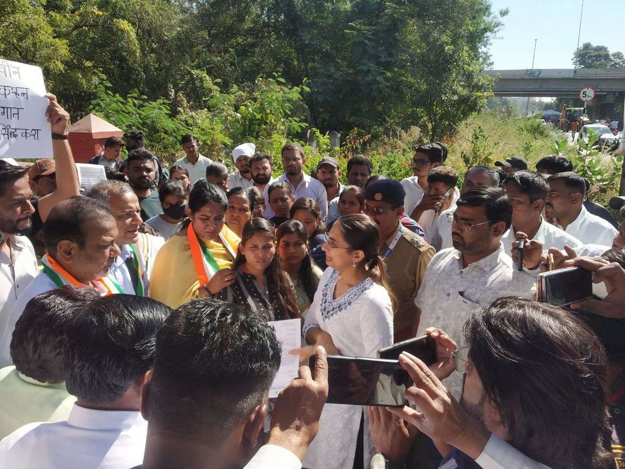 जलसंधारण खात्याचा आकृतीबंध न उठल्यास संजय राठोडांना छत्रपती संभाजीनगरात प्रवेशबंदी!
