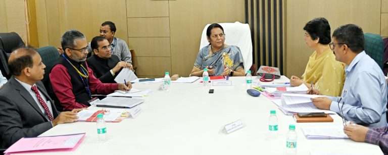 महाराष्ट्र भीक मागण्यास प्रतिबंध अधिनियमात सुधारणा प्रस्तावित करताना मनोरुग्ण,भिक्षेकरी यांची गरिमा राखण्याची काळजी घ्या