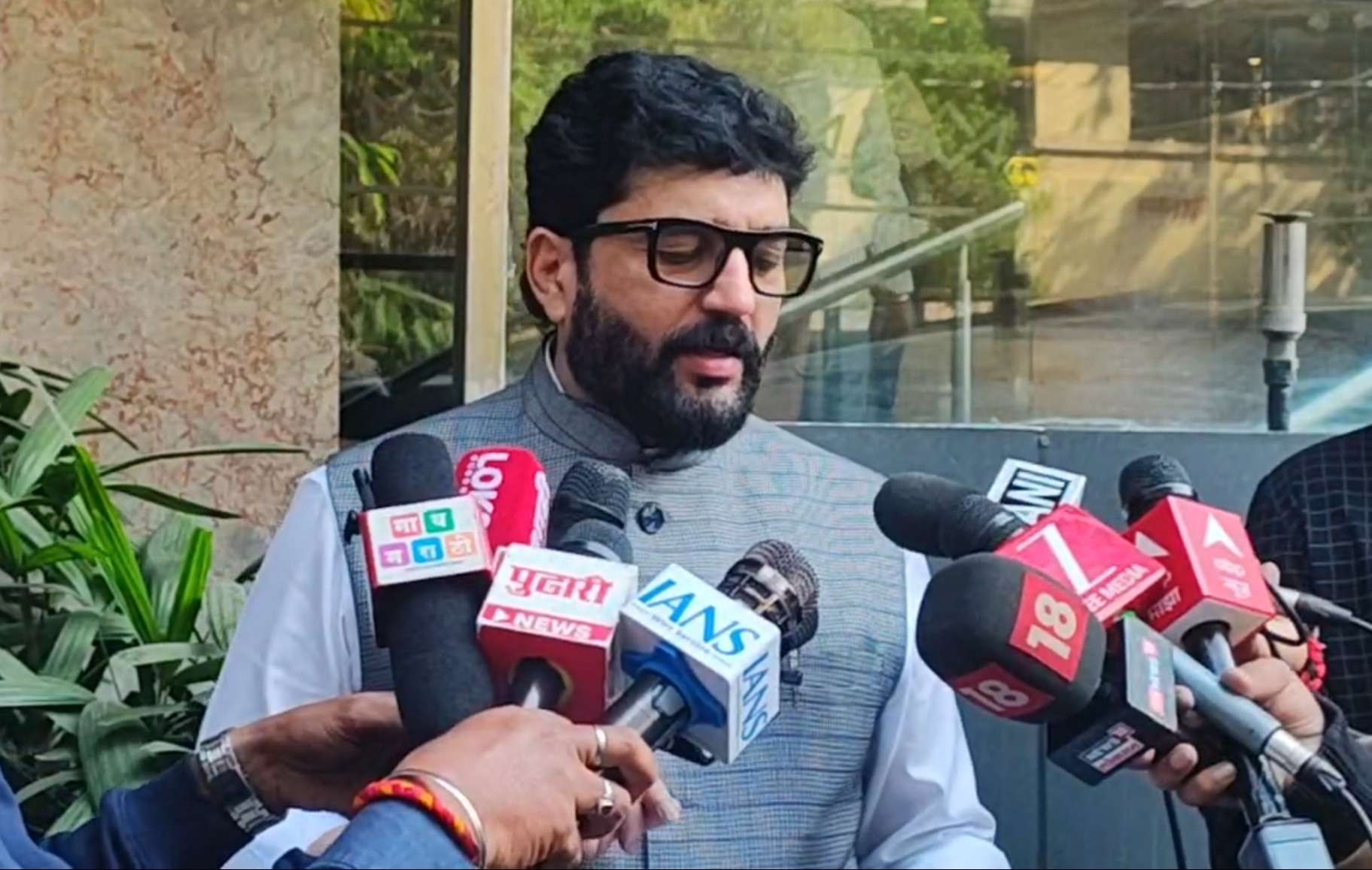 विमान वाहतूक कोसळली: काय म्हणाले मंत्री मोहोळ