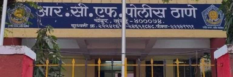 कारवाईच्या नावाखाली पोलिसांनीच घातला दरोडा:15 तोळे सोने, 25 लाख लंपास; एपीआयसह 5 जणांवर गुन्हा