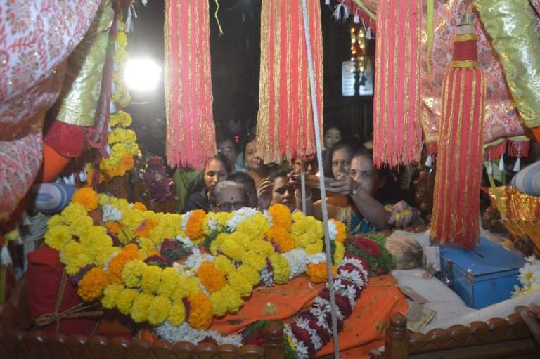 मोरया गोसावी पालखी सोहळ्याचे ग्रामदैवत श्री कसबा गणपती मंदिरात स्वागत